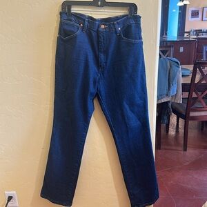 Wrangler blue jeans 34x32